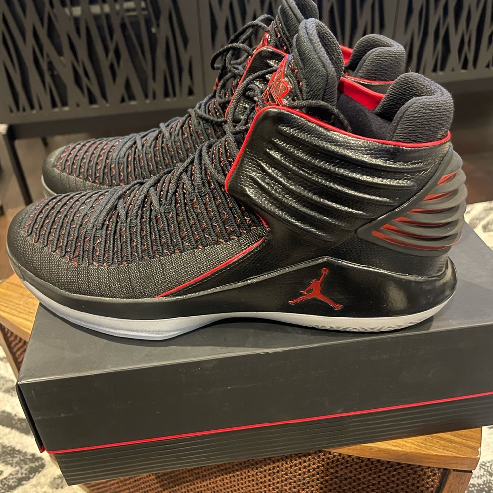 Jordan XXXI Black and Red Athletic Shoes - Picture 2 of 5